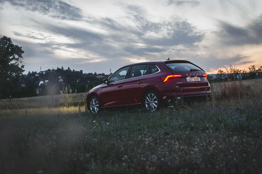 Škoda Scala, Red, Sundown
