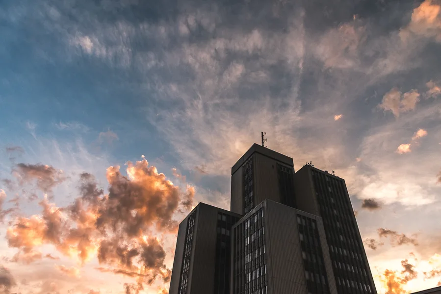 Reason to stop the car, the sky